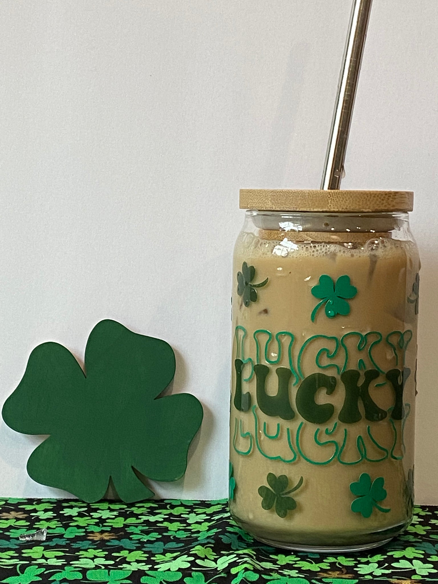 Lucky Shamrock 16oz Libbey Beer Can Glass w/ Color Change Vinyl