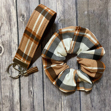 Load image into Gallery viewer, Fall Plaid Fabric Wristlet Keychain