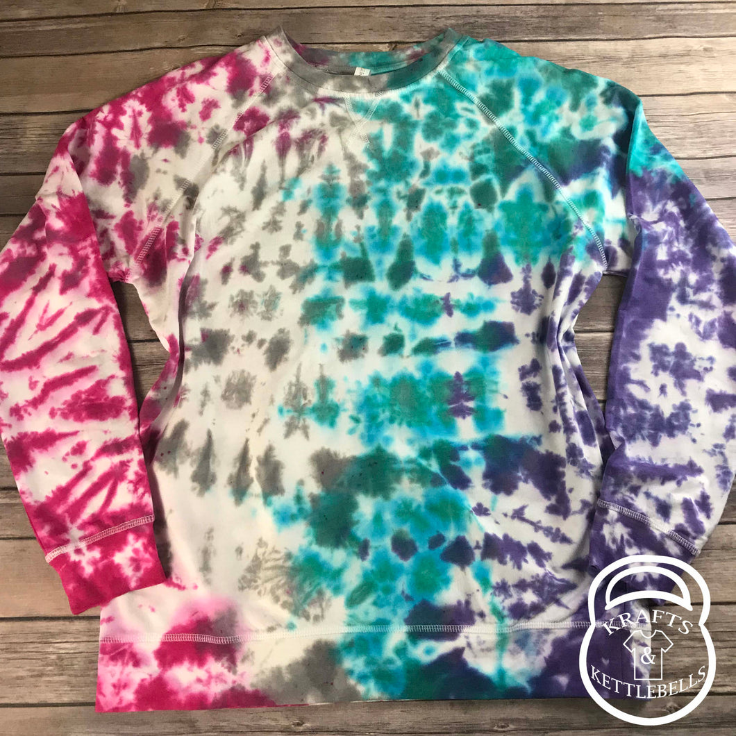 Grey, Purple, Blue, and Pink Scrunched Tie Dye Lightweight Sweatshirt Size L